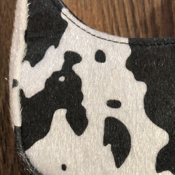 🖤HOST PICK🖤Y2K Cow Print Mini Bag - Picture 11 of 16